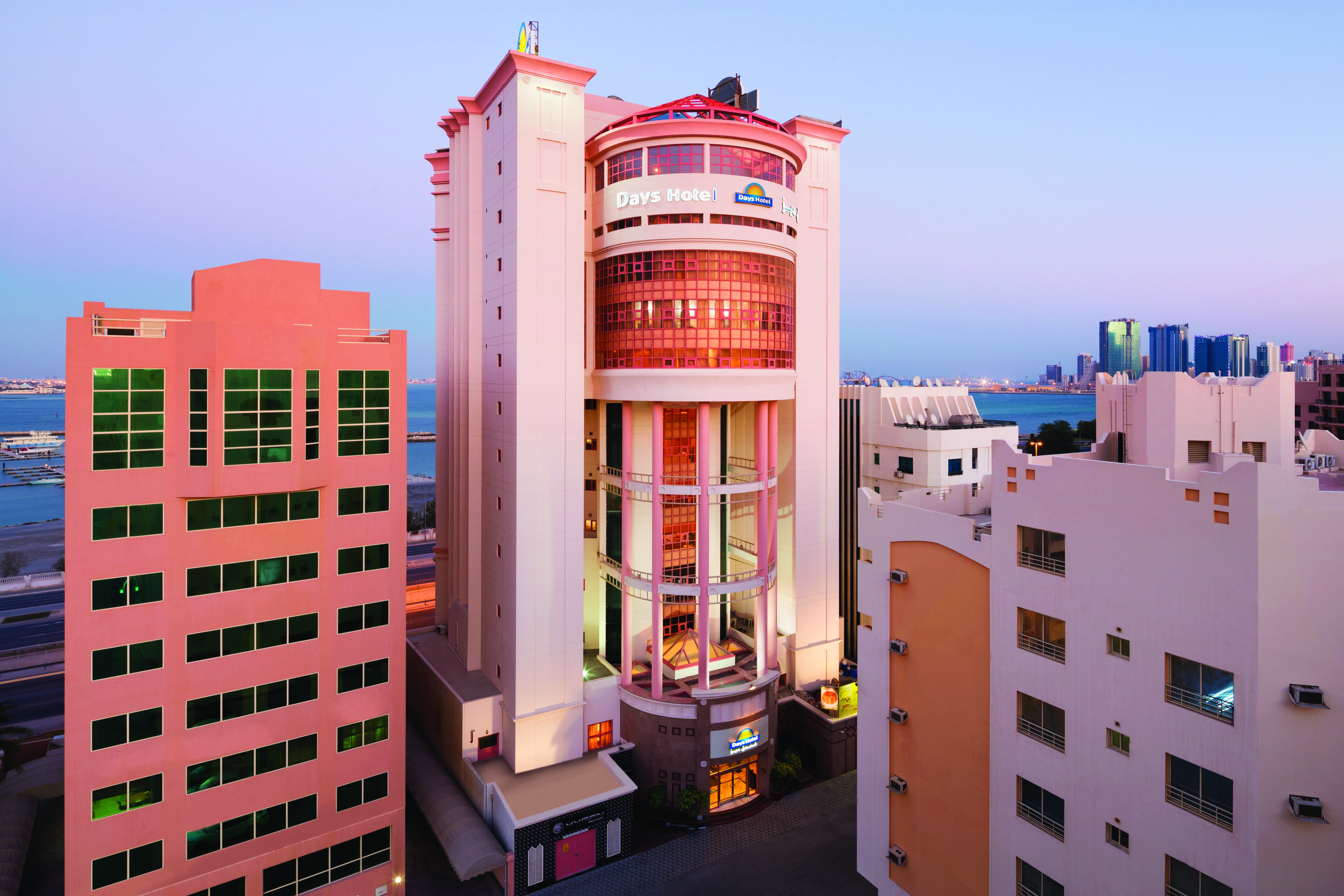 Happy Days Hotel Manama Eksteriør billede